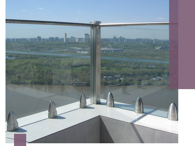 Стеклянные парапеты премиум класса в Добрянке для домов и бизнесов